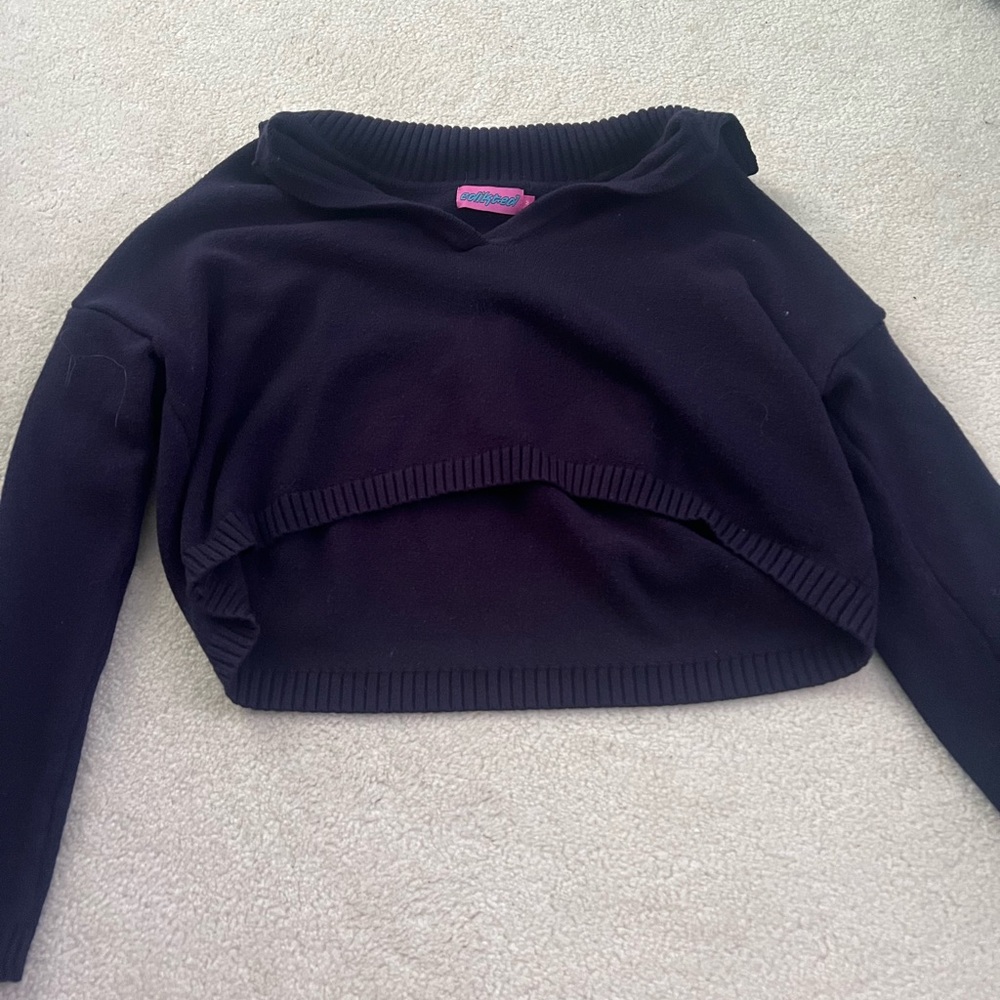 Edikted Black V-Neck Cropped Sweater